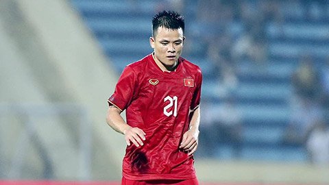HLV Troussier tuyển thêm tiền vệ có kinh nghiệm thi đấu ở Nhật Bản vào Đội tuyển Việt Nam